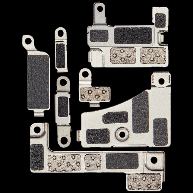 Small Metal staffa (On Scheda madre) per iPhone 15 Plus
