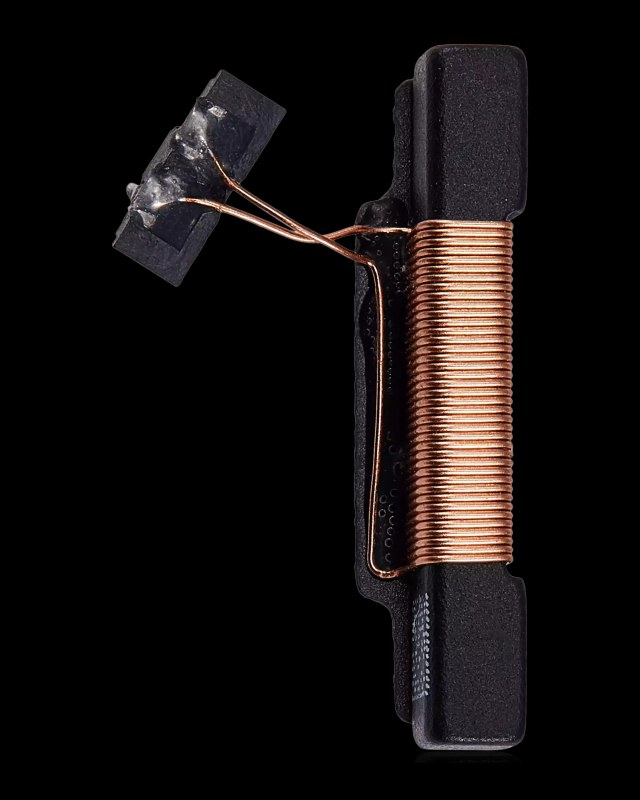 Stylus Charging Coil per iPad Pro 11" 2nd Gen (2020) / Pro 11" 3rd Gen (2021) / Pro 11" 4th Gen (2022) / Pro 12.9" 4th Gen (2020) / Pro 12.9" 5th Gen (2021) / Pro 12.9" 6th Gen (2022) / Air 4 / Air 5 / Mini 6