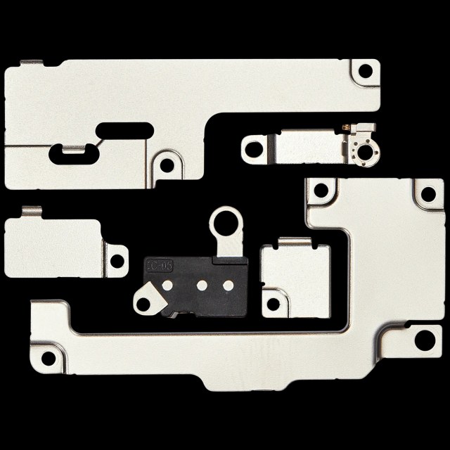 Small Metal staffa (On Scheda madre) per iPhone 16