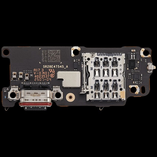 Connettore di ricarica Scheda per Motorola Moto Razr 60 Ultra (XT2551 / 2025) (Premium)