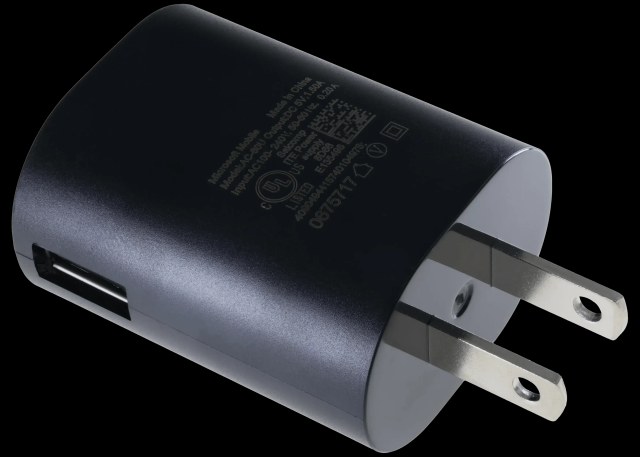 Microsoft USB-A Wall Power Adapter 100-240V (AC-60U) (US Version) (Bulk, Service Pack Brand New)