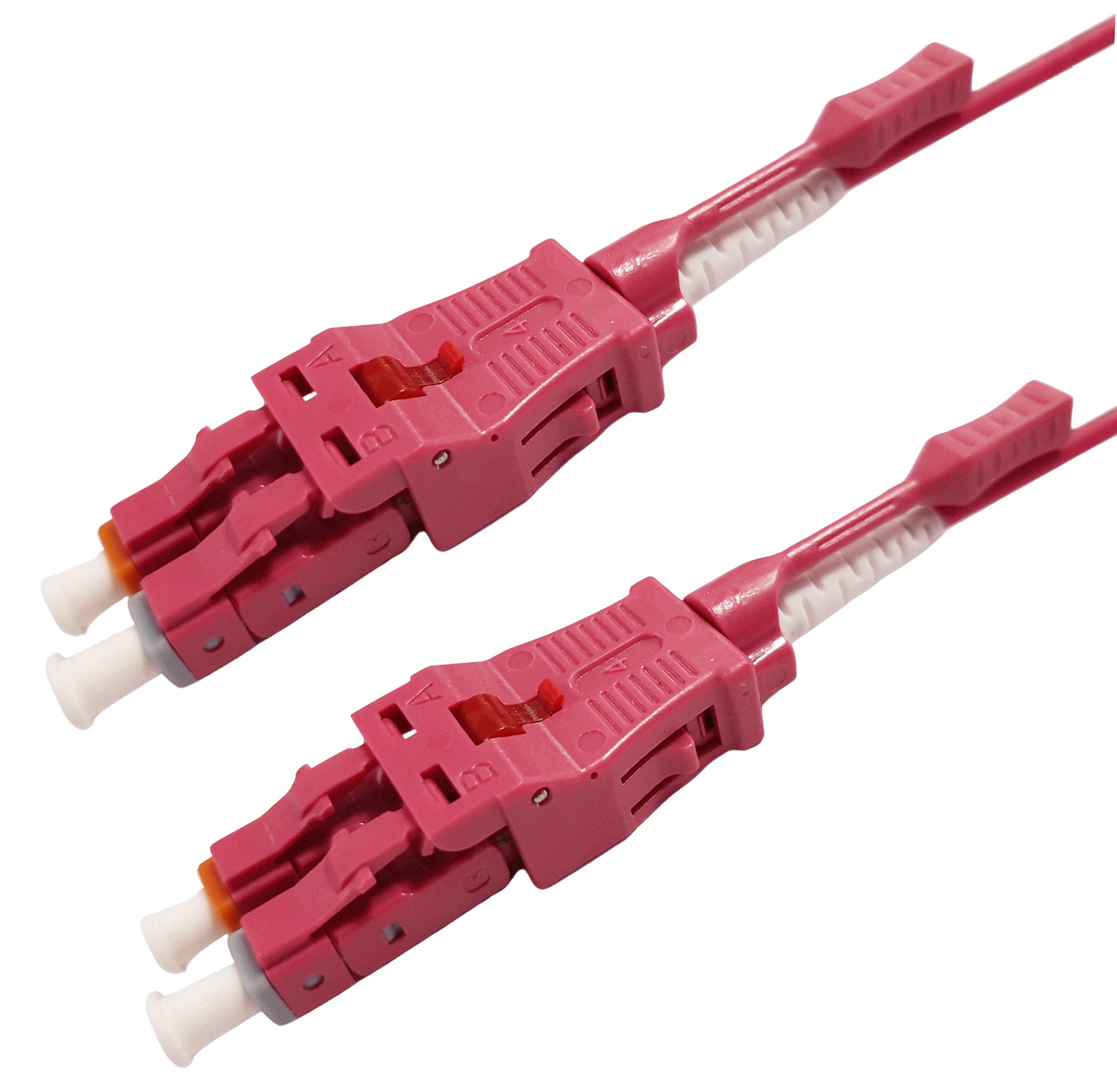 Le bretelle Duplex HD Uniboot, utilizzando un singolo cavo tondo dal diametro di 2.0 mm, riducono il volume dei cavi presenti sugli apparati, favorendo il flusso di aria per il raffreddamento e semplificando la gestione delle permute (patching). Il jumper