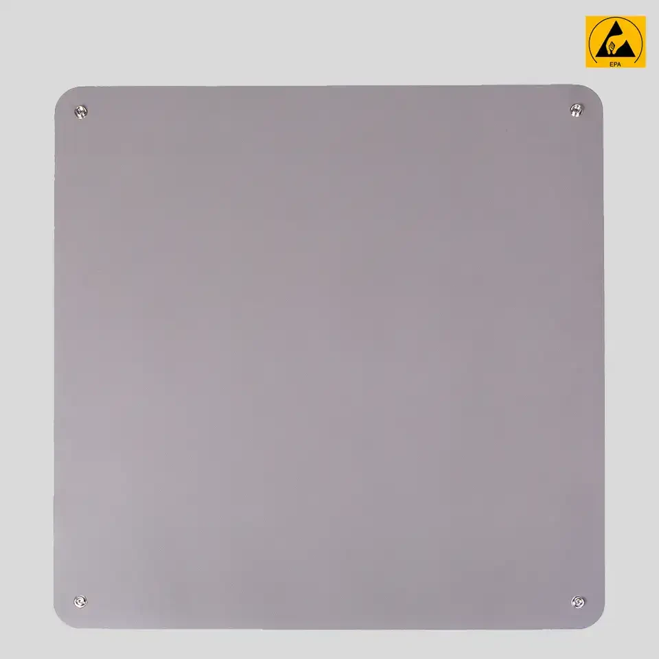 Premium ESD Rubber Table Mat (600mm x 610mm) con 4 x 10mm Studs (Grigio)